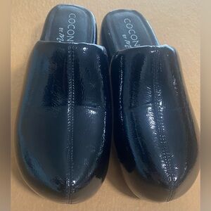 Coconuts by Matisse Glossy Black Slip-On Sandals
